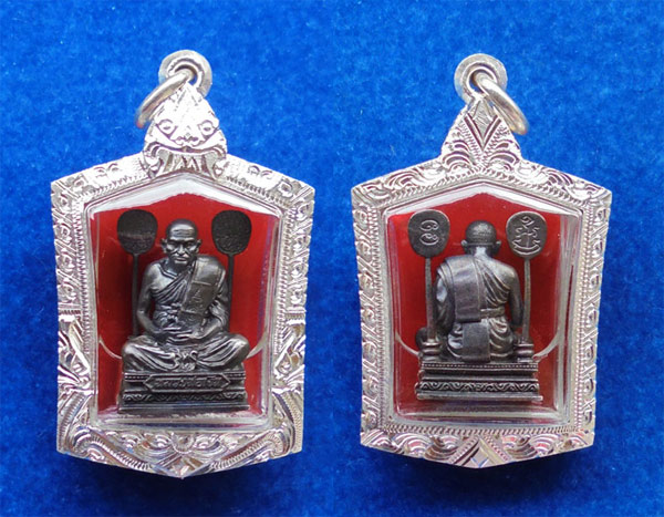 รูปหล่อหลวงพ่อเงิน บางคลาน รุ่นพระพิจิตร งานจิวเวลรี่ เนื้อนวโลหะ ปี พ.ศ.2542-43 สวยสุดๆ 3