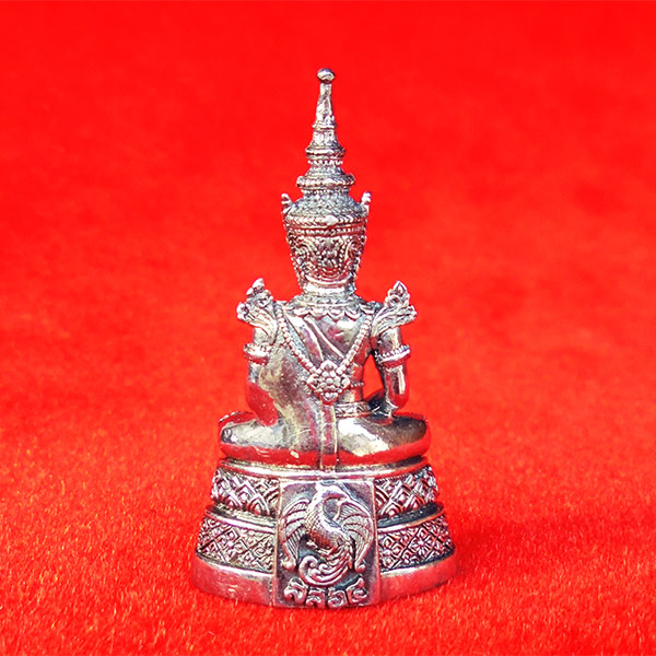 พระแก้วมรกต เนื้อเงินขัดเงา กรมสรรพสามิตจัดสร้าง วัดพระศรีรัตนศาสดาราม ปี 2539 สวยมาก 15 1