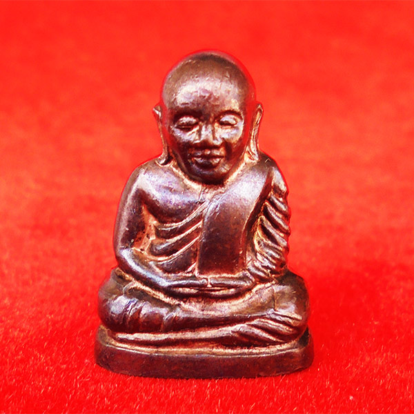 รูปหล่อปั๊มหลวงพ่อเงิน บางคลาน พิมพ์ 15 นับแบงก์ รุ่น 55 มหาบารมี 85 พรรษา เนื้อทองแดง ปี 55 องค์ 2