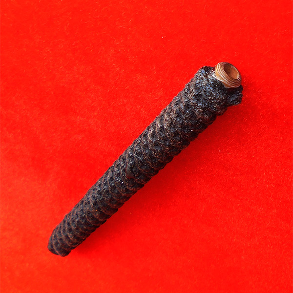 หายากมาก ตะกรุดโสฬสมงคล เนื้อชนวนพระกริ่งวัดสุทัศน์ ยาว 4 นิ้ว หลวงปู่วาส จารมือลงรักพอกผง 12 2