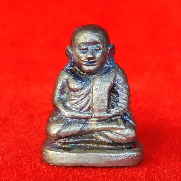 ชุดหลวงพ่อเงิน วัดบางคลาน รุ่นพิเศษ เนื้อเงิน ปี 2525 สวย นิยมมาก หายาก