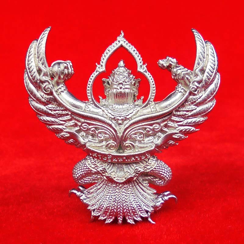 พญาครุฑพุทธบูชา รุ่นเศรษฐีมหาเศรษฐี เนื้อทองชนวนปีกเครื่องบิน แยกจากชุดกรรมการ เลขสวย ๓๕๗ 1