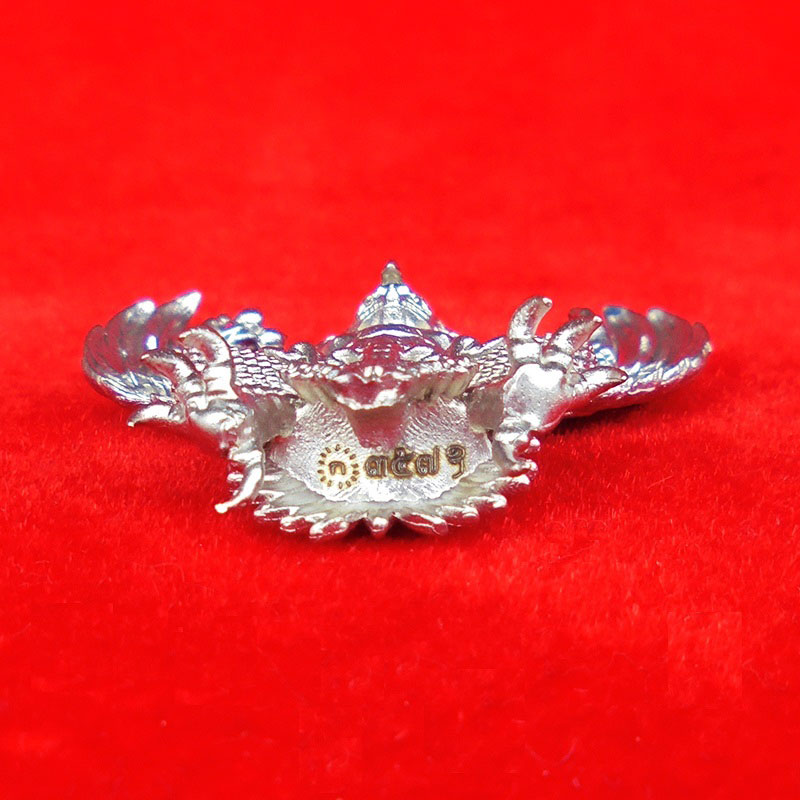 พญาครุฑพุทธบูชา รุ่นเศรษฐีมหาเศรษฐี เนื้อทองชนวนปีกเครื่องบิน แยกจากชุดกรรมการ เลขสวย ๓๕๗ 3