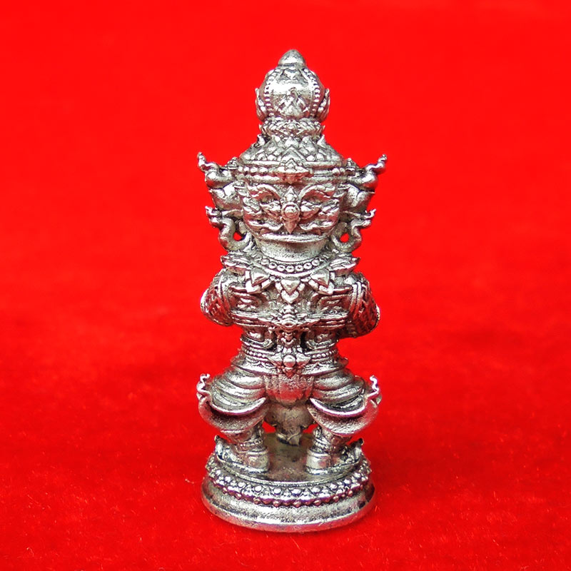 เลขตอง 222 ท้าวเวสสุวรรรณ รุ่นเจ้าสัวธรรมชัย เนื้อซาตินเงิน พิมพ์ใหญ่ พระอาจารย์พุทธเวทย์ สวยมาก 1