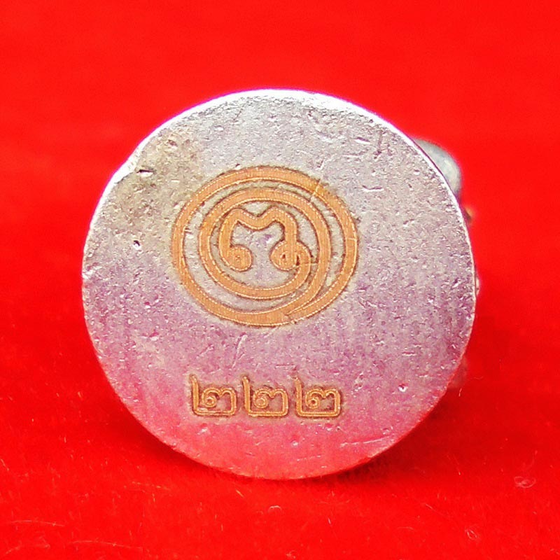 เลขตอง 222 ท้าวเวสสุวรรรณ รุ่นเจ้าสัวธรรมชัย เนื้อซาตินเงิน พิมพ์ใหญ่ พระอาจารย์พุทธเวทย์ สวยมาก 4