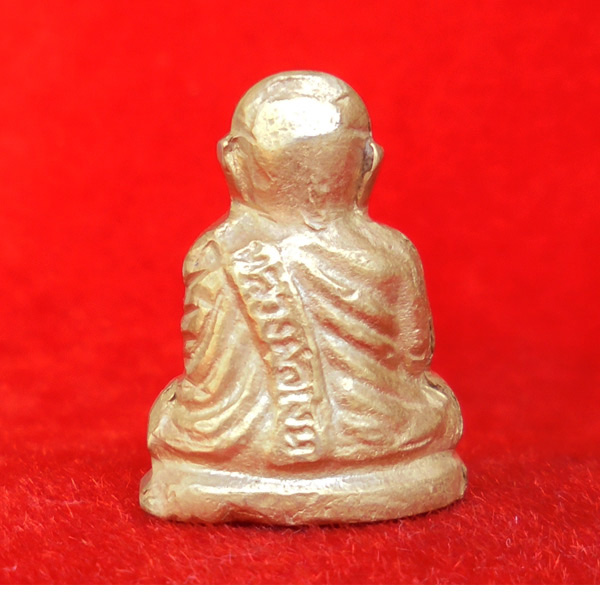 รูปหล่อหลวงพ่อเงิน บางคลาน ปี 16 เลข ๒ เนื้อทองเหลือง วัดบางคลานจัดสร้าง ปี 2516 1