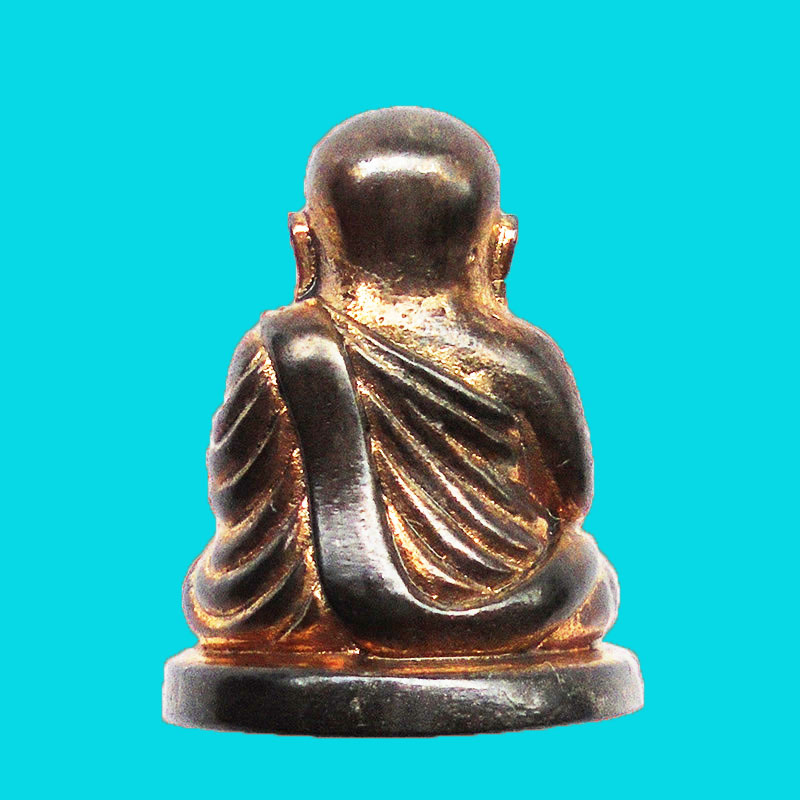 รูปหล่อหลวงพ่อเงิน บางคลาน พิมพ์นิยม เนื้อนวโลหะ กรรมการ รุ่น 55 มหาบารมี 85 พรรษา ปี 2555 1