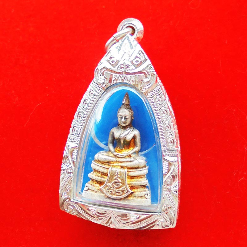 รูปหล่อหลวงพ่อโสธร รุ่นประวัติศาสตร์ตำรวจ 2562 เนื้อเงินพ่นทราย พิมพ์ใหญ่ เลี่ยมใส่ตลับเงินแท้