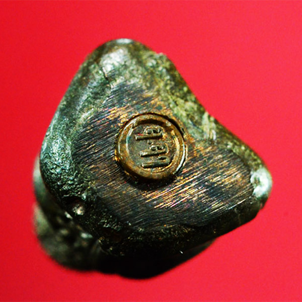 พระสังกัจจายน์ โภคทรัพย์ รุ่นมงคลเทพทักษิณ เนื้อนวโลหะ เสกโดยพระเกจิสายเขาอ้อ จ.พัทลุง ปี 2555 2