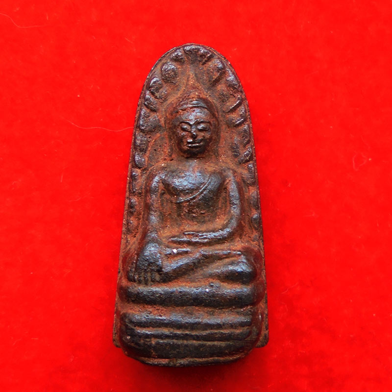 พระรอดลำพูน แร่บางไผ่ พิมพ์ใหญ่ วัดนครอินทร์  ปี 2549 สวยเข้มขลัง และหายาก