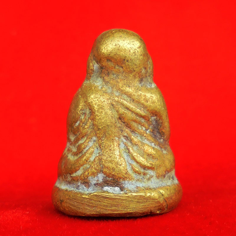 ขอเชิญร่วมทอดกฐินสามัคคี ปื 2563 ทำบุญ 100 บาท รับรูปหล่อหลวงพ่อเงิน บางคลาน พิมพ์ขี้ตา สุดคลาสสิค 1