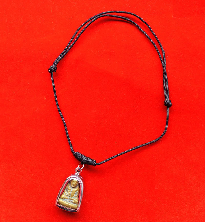 ขอเชิญร่วมทอดกฐินสามัคคี ปื 2563 ทำบุญ 100 บาท รับรูปหล่อหลวงพ่อเงิน บางคลาน พิมพ์ขี้ตา สุดคลาสสิค 3