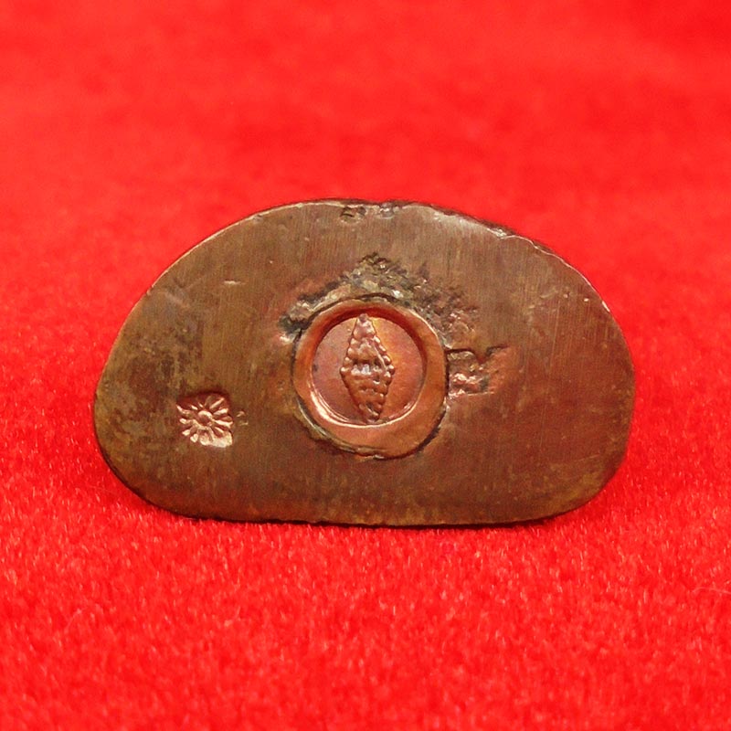 พระพุทธชินราช ลอยองค์ ใต้ฐานมีกริ่ง เนื้อนวโลหะ วัดพระศรีรัตนมหาธาตุ ปี 2545 สวยน่าบูชามากครับ 2