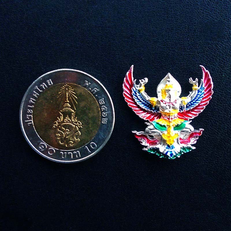 1 ใน 399 พญาครุฑราชาโชค รุ่นแรก เนื้อเงินลงยา หลวงปู่ดำ ทีปธัมโม สำนักสงฆ์สมุนไพร จันทบุรี เล็ก สวย 2