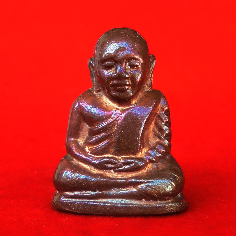 รูปเหมือนปั๊มหลวงพ่อเงิน วัดบางคลาน รุ่นน้ำท่วม พิมพ์มือมีจุด ย้อนยุคปี 15 เนื้อนวโลหะ สุดสวย