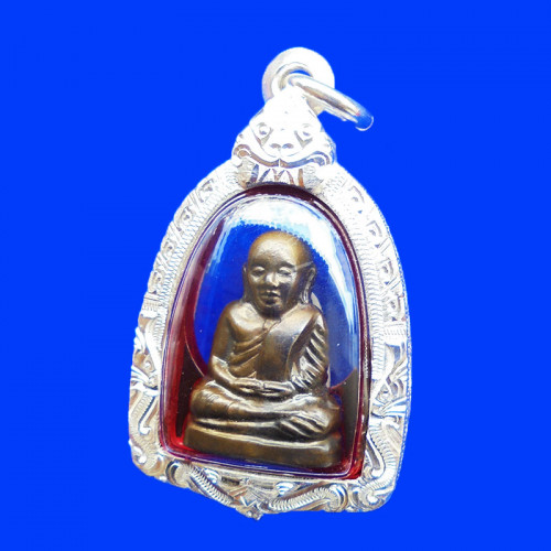 พิมพ์ 15 นับแบงก์ นวะ 4 โค้ด รูปหล่อปั๊มหลวงพ่อเงิน บางคลาน รุ่น 55 มหาบารมี 85 พรรษา