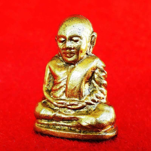 รูปเหมือนปั๊มหลวงพ่อเงิน บางคลาน ปี 15 พิมพ์มือนับแบงค์ เนื้อทองเหลือง พร้อมกล่อง สวยเข้มขลัง มีบัตร 4