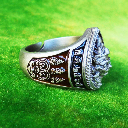 แหวนยักษ์ ท้าวเวสุวรรณ รุ่นแรก สยบไพรี หลวงพ่อพัฒน์ วัดห้วยด้วน เนื้อซาตินลงยา เลข 189 1