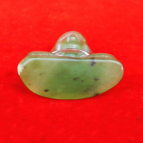 พระหินหยกแกะ พิมพ์เจ้าแม่กวนอิม วัดธรรมมงคล สร้างโดยพระอาจารย์วิริยังค์ ปี 2536 สวยหายาก 2