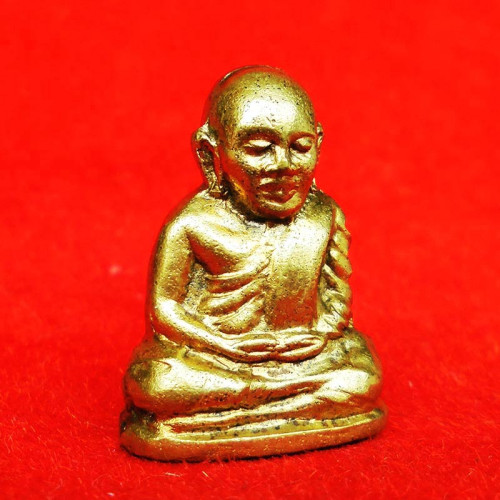 รูปเหมือนปั๊มหลวงพ่อเงิน บางคลาน ปี 15 พิมพ์มือนับแบงค์ เนื้อทองเหลือง พร้อมกล่อง สวยเข้มขลัง มีบัตร 3