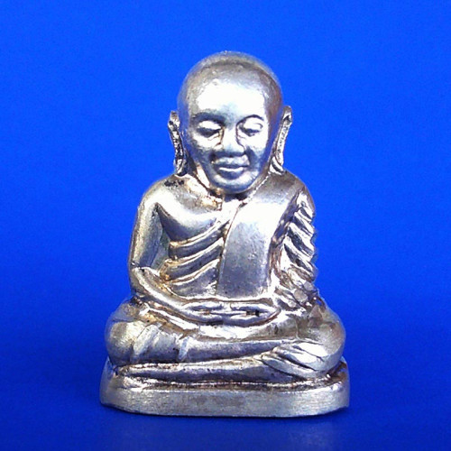 นำฤกษ์กรรมการ รูปหล่อปั๊มหลวงพ่อเงิน บางคลาน พิมพ์ 15 นับแบงก์ เนื้อเงิน รุ่น 55 มหาบารมี 85 พรรษา