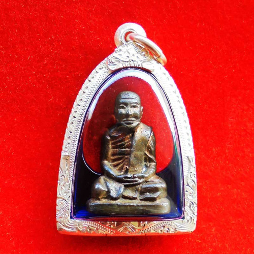 รูปเหมือนหลวงปู่เอี่​ยม วัดสะพานสูง หล่อโบราณ เนื้อนวโลหะ หลวงปู่วาสเสก ปี 2545 สวย เข้มขลัง หายาก 1