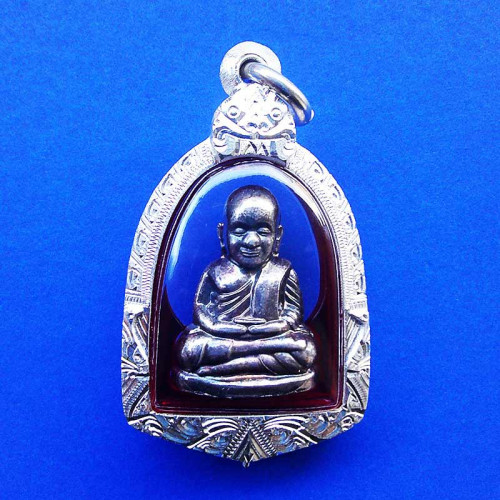 รูปหล่อปั๊ม เนื้อเงิน หลวงพ่อเงิน ย้อนยุค พิมพ์นับแบงค์ รุ่นสร้างหลวงพ่อเงินฯ วัดท้ายน้ำ ปี 2556 1