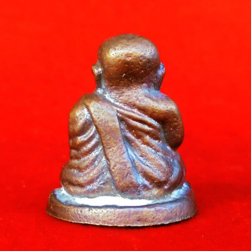 รูปหล่อหลวงพ่อเงิน บางคลาน รุ่นช้างคู่ ย้อนยุค เนื้อนวโลหะ ใต้ฐานอุดผงพุทธคุณ ๑๐๘ วัดท้ายน้ำ ปี 2560 1