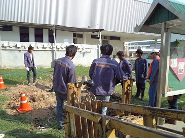 เพิ่มขนาดท่อลอดอาคาร รง.HOYA