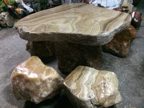 โต๊ะหินอ่อนสีน้ำตาล (หินแก้ว) 2