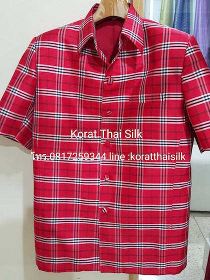 เสื้อไหมซาฟารี ลายสก๊อตสีแดงSize XL ราคา 2,090.- ลดเหลือ 1,900.- 1