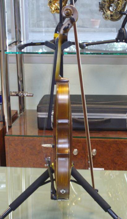 violin ไฟฟ้า ยี่ห้อ Aileen  รุ่น VE102B เป็นของใหม่ 100เต็ม รูปลักษณ์สวยงาม มีสไตส์ เสียงดีมาก 2