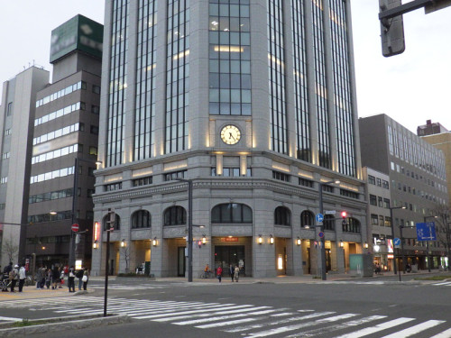 นาฬิกาขนาดใหญ่ที่อาคารซัปโปโรโอโดรินิชิ 4 เมืองซัปโปโร ฮอกไกโด 2