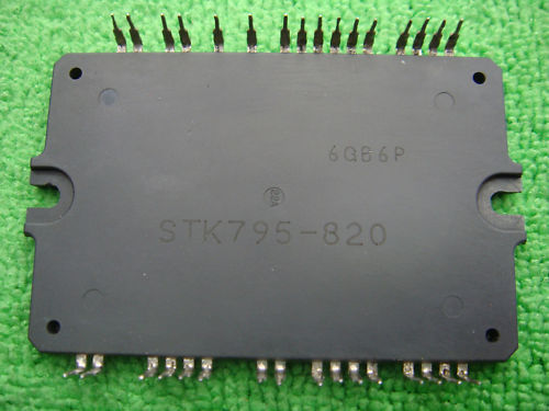 SANYO STK795-820 Aluminum Snap-In Capacitor; Capacitance: 220uF; Voltage: 450V; Case Size: 25x35 mm;