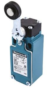 Honeywell IP66 Snap Action Limit Switch, Top Roller Plunger, Die Cast Zinc, NO/NC, 300V