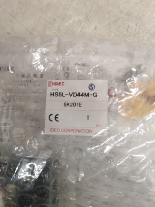 IDEC HS5L-VD44M-G ราคา 6500 บาท