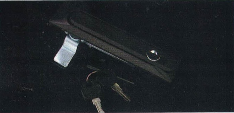 TAMCO TAMLSW-035 กุญแจคอนโทรลสีดำ ราคา 900 บาท