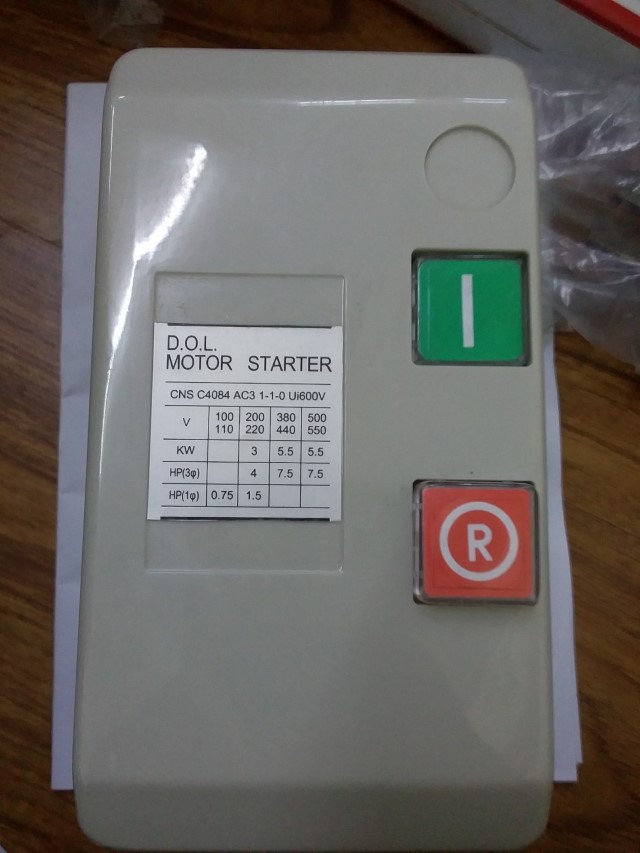 D.O.L. MOTOR STARTER CNS C4084 AC3 1-1-0 UI600V ราคา 1000 บาท