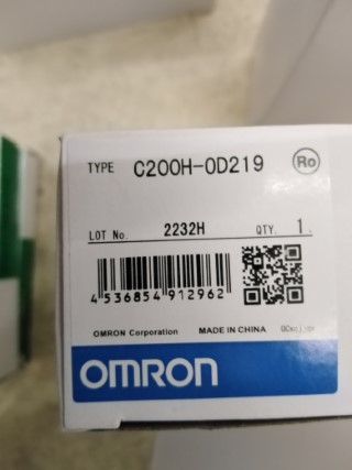 OMRON C200H-OD219 ราคา 2500 บาท