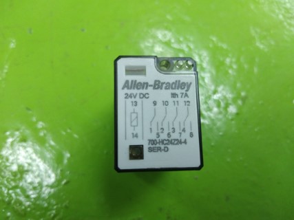 RELAY ALLEN-BRADLEY 24VDC 700-HC24724-4 ราคา 950 บาท