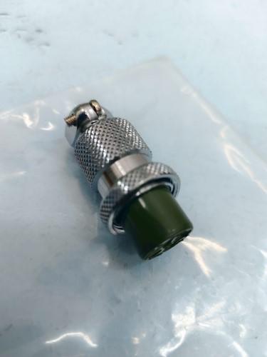 MUSTACHE CONNECTOR PLUG MODEL: MC-1604P 125V 5A ราคา 1,500.00 บาท