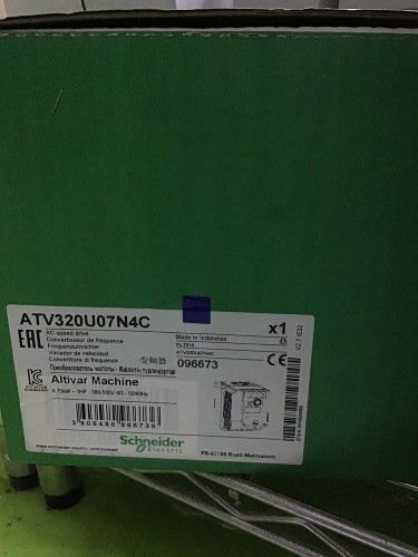 SCHNEIDER ATV320U07N4C ราคา 8,360 บาท