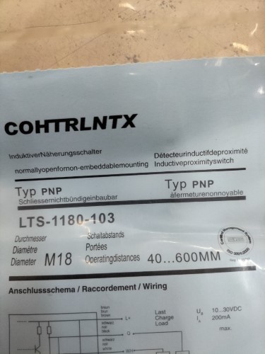CONTRINEX PHOTO SENSOR MODEL: LTS-1180-103 S:40-600MM. ราคา 3,000 บาท
