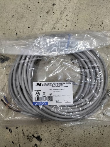 OMRON XS2F-D421-J80-F ราคา 880 บาท