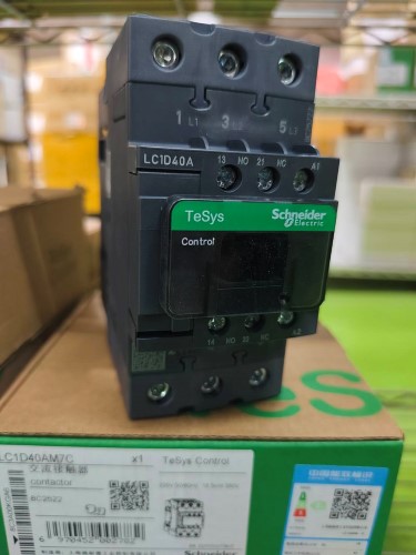 SCHNEIDER MODEL: LC1D40AM7 220V  ราคา 1,581.00 บาท