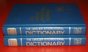 THE GROLIER INTERNATIONAL DICTIONARY (2 เล่ม v-1/v-2) 1