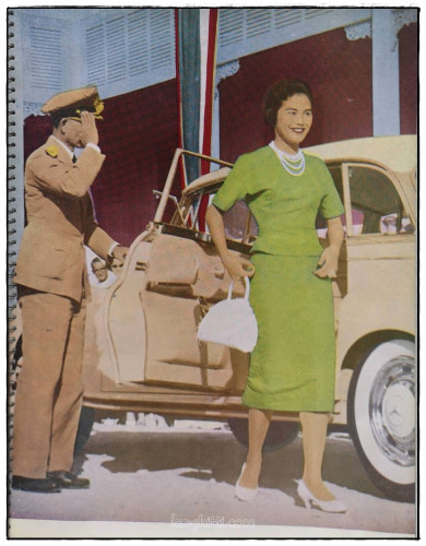 อนุทินภาพล้นเกล้าฯ พระราชจริยานุวัตรและประพาสภาคใต้ 3