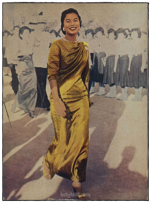 ภาพพิมพ์ใจ รวมพระจริยานุวัตร ของพระบาทสมเด็จพระเจ้าอยู่หัว และ สมเด็จพระบรมราชินีนาถ 6