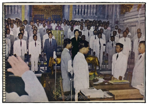 ประภาพทรงผนวช ภูมิพโลภิกขุ พระบาทสมเด็จพระเจ้าอยู่หัว 5