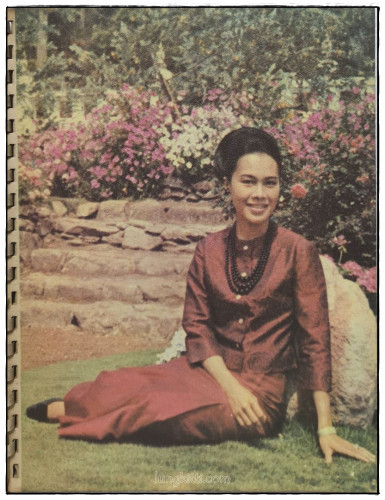 สมเด็จพระนางเจ้าสิริกิติ์ พระบรมราชินีนาถ 5